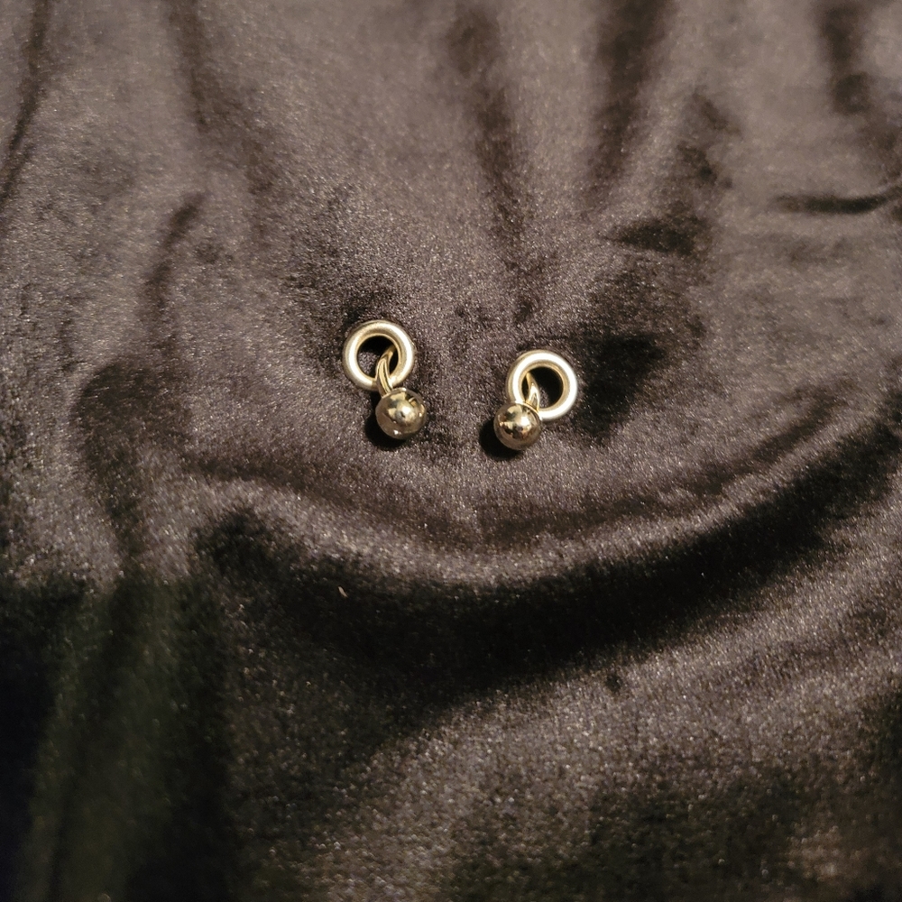 NIPPLE RING ROUCHED VELVET SWEATSHIRT BY AKIRA - Picture 11 of 12